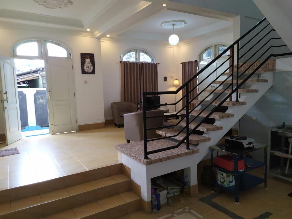Ndalem Gorongan Guesthouse Maguwo المظهر الخارجي الصورة